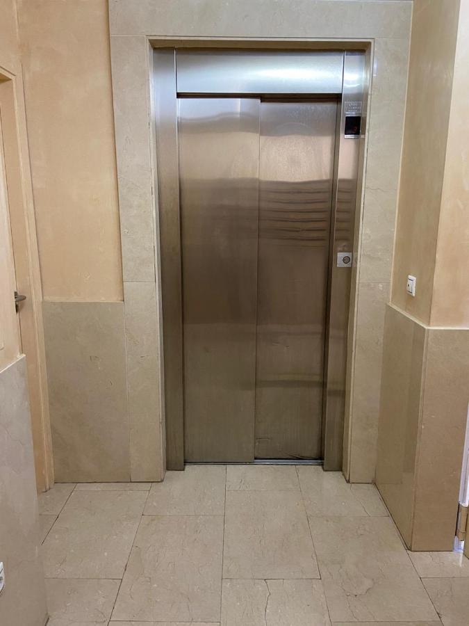 Estudio Parking Centro Puerta Del Sol Vigo Bagian luar foto