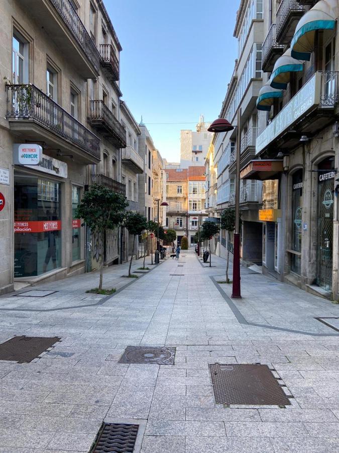 Estudio Parking Centro Puerta Del Sol Vigo Bagian luar foto